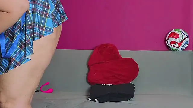 Young Strawberryy online show from 07/19/26, 02:10