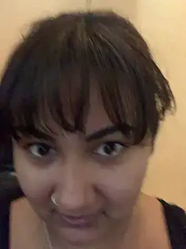 Snapshot of Madsion23 chatting on 02/07/25, 09:37 Madsion23 online show from 02/07/25, 09:37