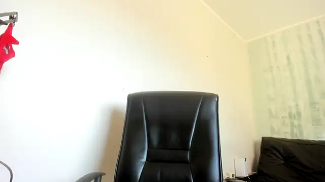 Snapshot of dinamita_Blair chatting on 12/04/24, 08:18 dinamita Blair online show from 12/04/24, 08:18