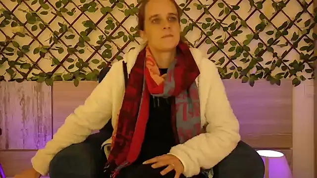 LadyChantale online show from 10/20/25, 07:53