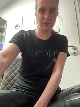 LadyChantale online show from 03/31/26, 05:30