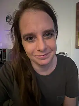 LadyChantale online show from 04/06/26, 06:25