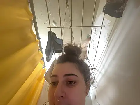 Snowbunnycake 131 online show from 02/17/26, 08:33