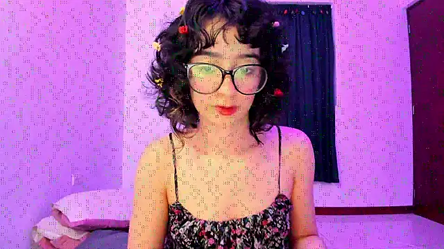  Lunnaa  online show from 11/14/25, 11:35