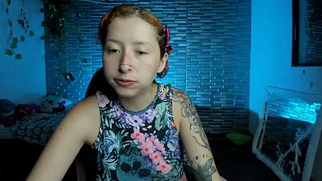 Snapshot of Ginger_Sweetty chatting on 09/27/25, 11:43 Ginger Sweetty online show from 09/27/25, 11:43