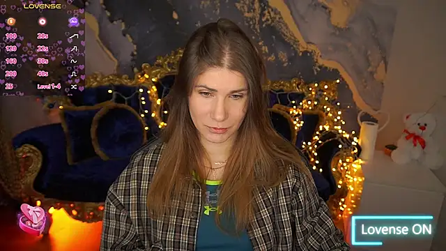 CassandraGood online show from 03/25/26, 06:41