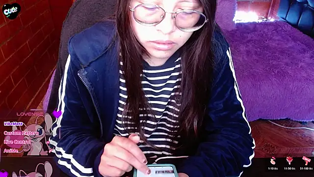 MidoriQuiinn online show from 03/26/26, 02:22