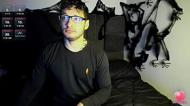 Snapshot of alejandro__2 chatting on 11/02/25, 11:01 alejandro 2 online show from 11/02/25, 11:01