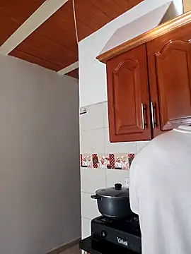 Snapshot of alejandro__2 chatting on 12/04/25, 08:28 alejandro 2 online show from 12/04/25, 08:28