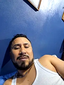 Eumanzor online show from 11/26/25, 02:23