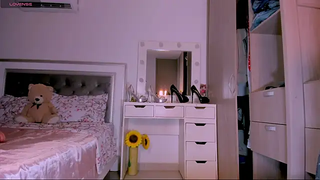 sharonDulce online show from 06/23/26, 01:03
