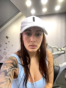 Lucy fit online show from 10/24/25, 04:36