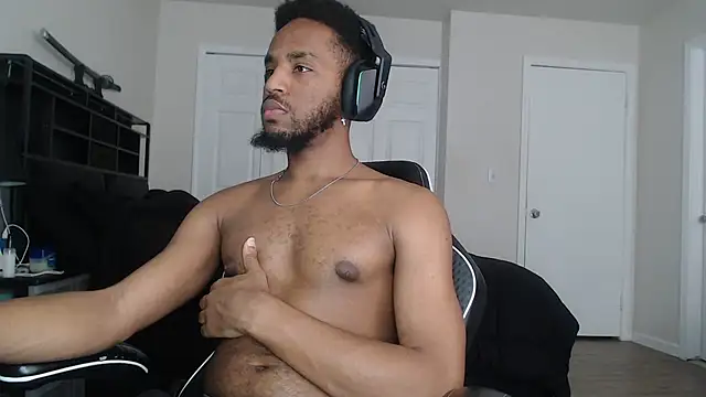 Snapshot of ChrisVacher chatting on 04/07/26, 06:41 ChrisVacher online show from 04/07/26, 06:41