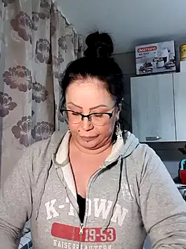 x  KHALEESI  x online show from 01/05/25, 04:59