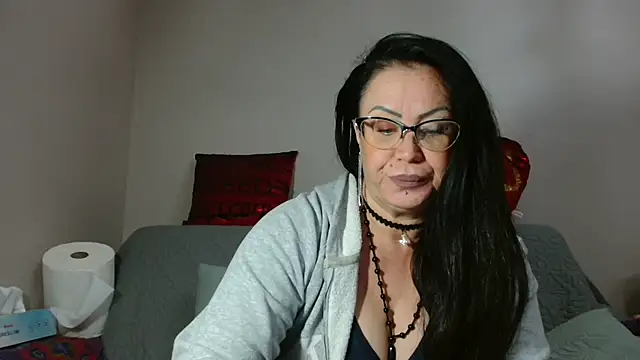 x  KHALEESI  x online show from 10/02/25, 06:26