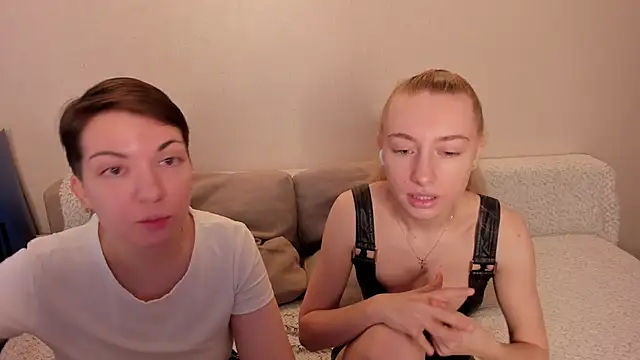 Snapshot of secret_dreams__ chatting on 12/20/24, 08:49 secret dreams online show from 12/20/24, 08:49