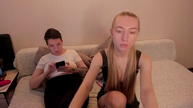 Snapshot of secret_dreams__ chatting on 01/26/25, 08:25 secret dreams online show from 01/26/25, 08:25