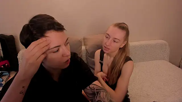 Snapshot of secret_dreams__ chatting on 02/04/25, 08:46 secret dreams online show from 02/04/25, 08:46