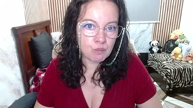 Snapshot of Sonialorens_ chatting on 04/24/26, 03:03 Sonialorens online show from 04/24/26, 03:03