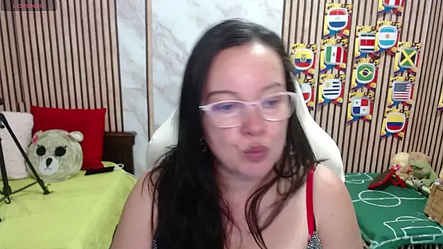 Sonialorens  online show from 07/14/26, 09:20