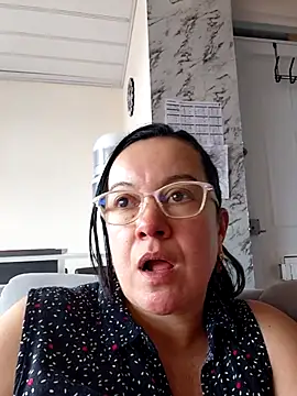 Sonialorens  online show from 07/15/26, 07:19