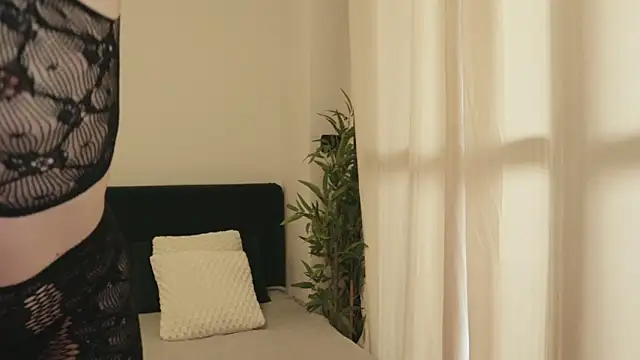 Luna Riva online show from 09/23/25, 09:01