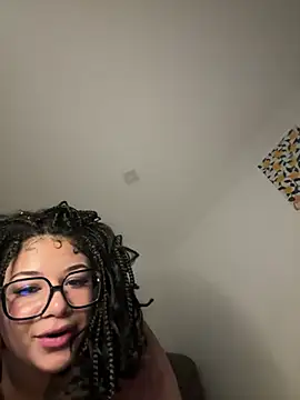 Snapshot of IamSashaLuv chatting on 02/28/25, 01:58 IamSashaLuv online show from 02/28/25, 01:58