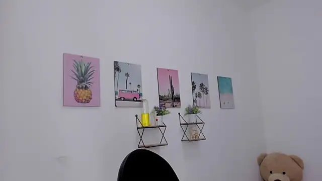 Emma lean online show from 02/02/26, 07:56