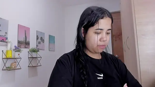 Emma lean online show from 02/20/26, 03:34