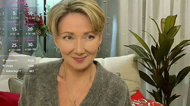 Snapshot of AkexandraFix chatting on 12/06/24, 07:23 AkexandraFix online show from 12/06/24, 07:23