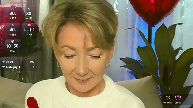 Snapshot of AkexandraFix chatting on 02/14/25, 12:57 AkexandraFix online show from 02/14/25, 12:57