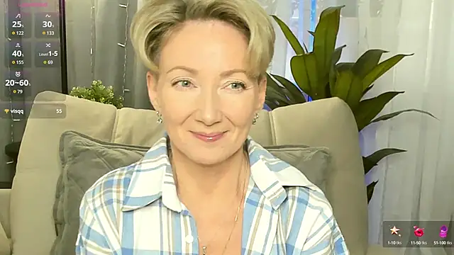 Snapshot of AkexandraFix chatting on 10/10/25, 12:59 AkexandraFix online show from 10/10/25, 12:59