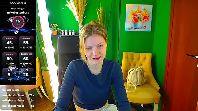 Snapshot of MaryHiggins chatting on 03/01/25, 01:07 MaryHiggins online show from 03/01/25, 01:07