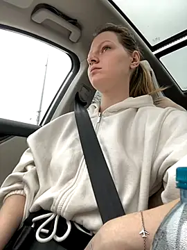 MaryHiggins online show from 10/25/25, 12:13