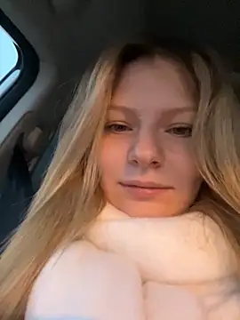 MaryHiggins online show from 11/20/25, 01:33