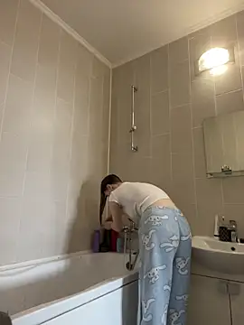 MaryHiggins online show from 04/12/26, 08:30