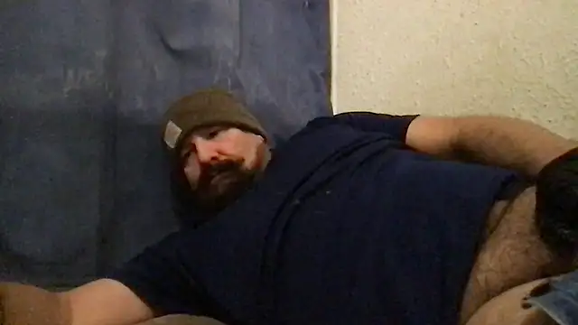 Snapshot of madmaxmiami chatting on 12/04/25, 10:57 madmaxmiami online show from 12/04/25, 10:57