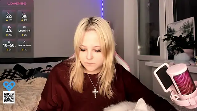 Snapshot of B_Ratz chatting on 10/02/25, 10:28 B Ratz online show from 10/02/25, 10:28