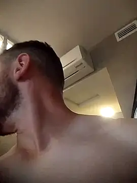 Snapshot of Juninho5755 chatting on 11/16/25, 05:40 Juninho5755 online show from 11/16/25, 05:40