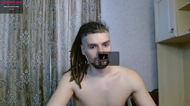 Snapshot of Aestheticguy101 chatting on 03/08/25, 11:05 Aestheticguy101 online show from 03/08/25, 11:05