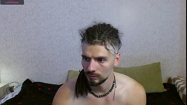 Snapshot of Aestheticguy101 chatting on 09/14/25, 11:20 Aestheticguy101 online show from 09/14/25, 11:20