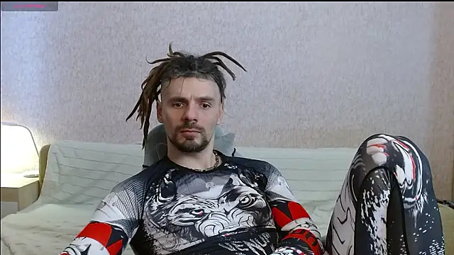 Snapshot of Aestheticguy101 chatting on 03/20/26, 12:10 Aestheticguy101 online show from 03/20/26, 12:10