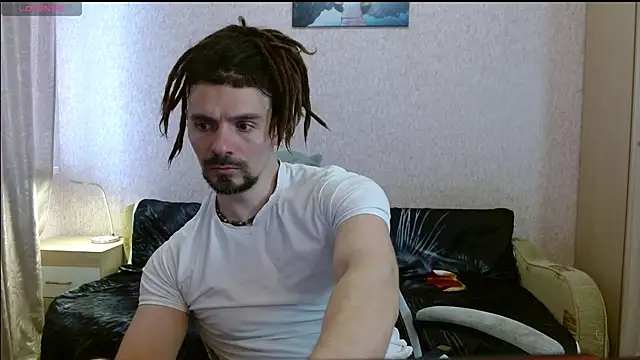 Aestheticguy101 online show from 04/22/26, 07:33