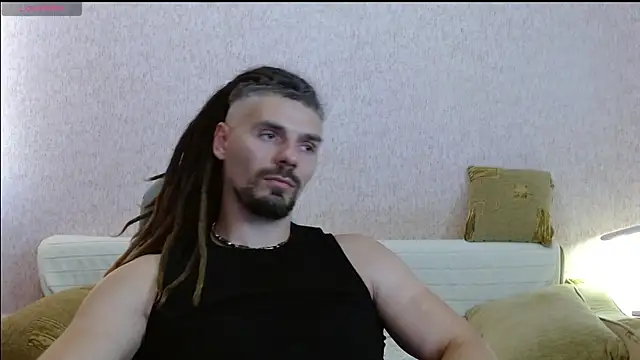Snapshot of Aestheticguy101 chatting on 07/06/26, 04:31 Aestheticguy101 online show from 07/06/26, 04:31