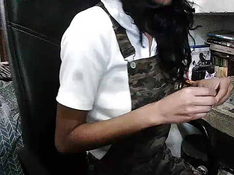 Snapshot of exude_diya chatting on 12/01/25, 06:29 exude diya online show from 12/01/25, 06:29