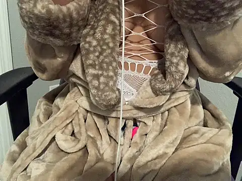 Snapshot of RylHoneyy chatting on 01/13/25, 01:56 RylHoneyy online show from 01/13/25, 01:56