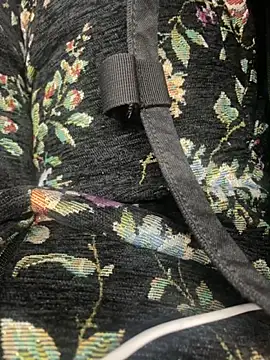 Snapshot of RylHoneyy chatting on 11/27/25, 07:27 RylHoneyy online show from 11/27/25, 07:27