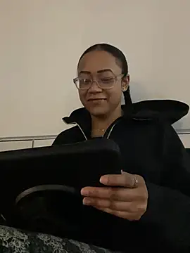 RylHoneyy online show from 02/25/26, 02:05