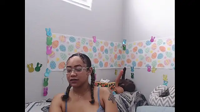 RylHoneyy online show from 03/29/26, 06:41