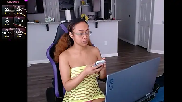 RylHoneyy online show from 07/02/26, 07:31